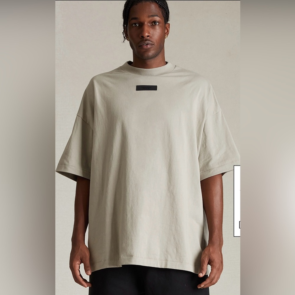 Fear of God Essentials Seal Short Sleeve Crewneck Tee Oversized Size XL NWT